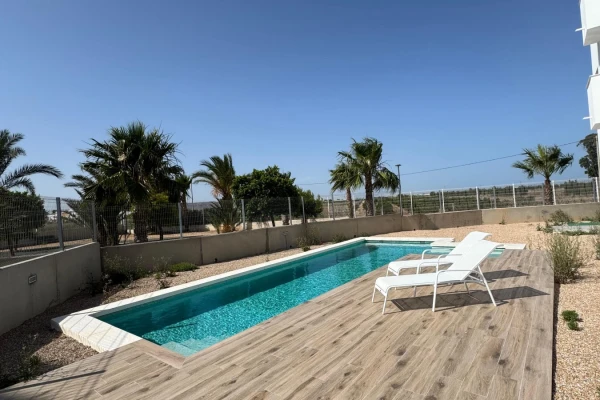 Key Ready Luxury Apartments in Santa Rosalía Lake &amp; Life Resort, Los Alcazares - Gallery Image 20