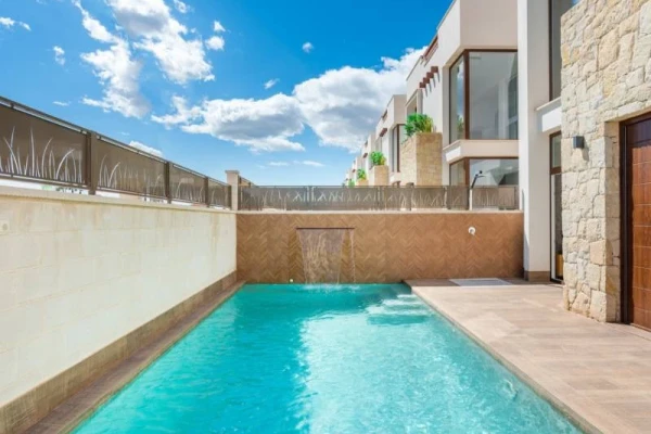 Laguna Azul Villas - Key Ready 3 Bed Villa with Pool in Los Montesinos - Gallery Image 5