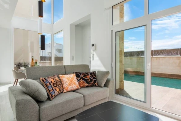 Laguna Azul Villas - Key Ready 3 Bed Villa with Pool in Los Montesinos - Gallery Image 9