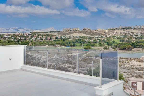 Alicante Panoramic - exclusive high quality homes. - Gallery Image 15