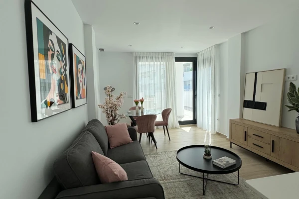 Key Ready Luxury Apartments in Santa Rosalía Lake &amp; Life Resort, Los Alcazares - Gallery Image 5