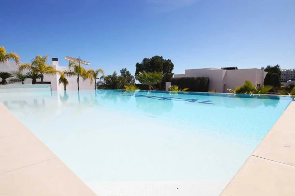 Luxury 2 Bed Apartment with Sea Views in Las Colinas Golf Resort - Gallery Image 3