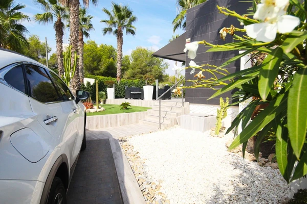 Modern 2 Bed Villa with Solarium &amp; Garden in La Fuente, Orihuela Costa - Gallery Image 14