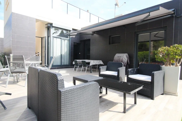 Modern 2 Bed Villa with Solarium &amp; Garden in La Fuente, Orihuela Costa - Gallery Image 12