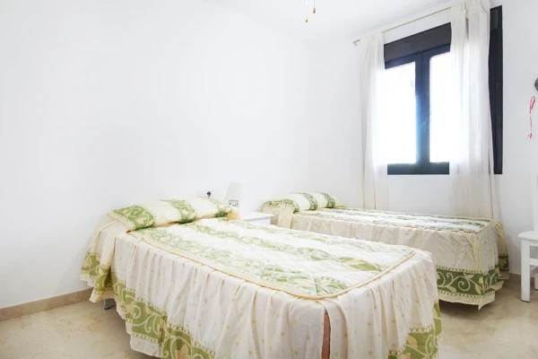 2 Bed, 2 Bath Ground Floor Apartment Near Villamartin Plaza  - Gallery Image 13
