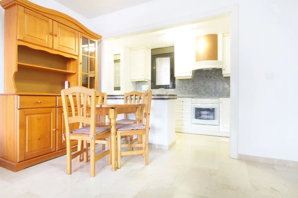 2 Bed, 2 Bath Ground Floor Apartment Near Villamartin Plaza  - Gallery Image 10