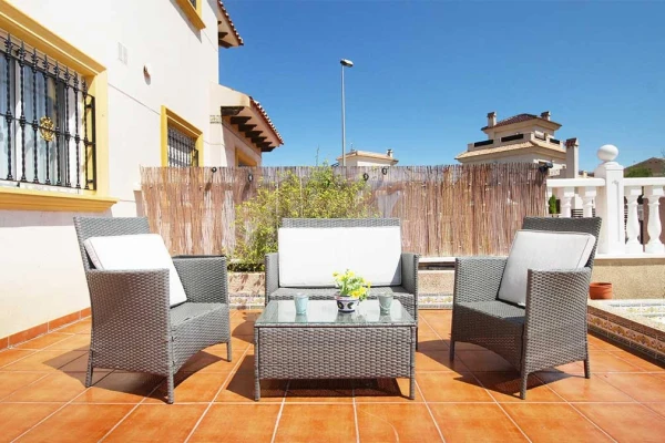 South-Facing 2 Bedroom Quad House in La Zenia with Spacious Driveway &amp; Solarium - Gallery Image 28
