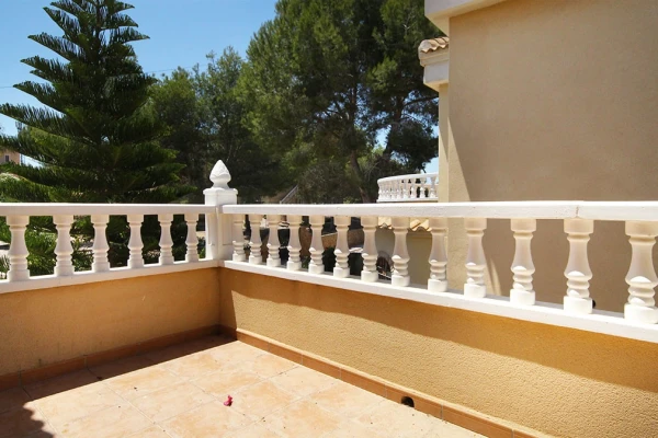 4 Bed Villa with Private Pool &amp; Separate Apartment in Las Filipinas, Orihuela Costa - Gallery Image 31