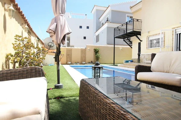 4 Bed Villa with Private Pool &amp; Separate Apartment in Las Filipinas, Orihuela Costa - Gallery Image 37