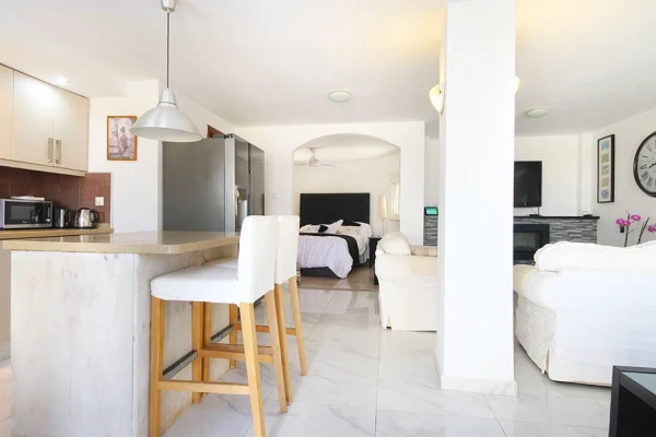 4 Bed Villa with Private Pool &amp; Separate Apartment in Las Filipinas, Orihuela Costa - Gallery Image 8