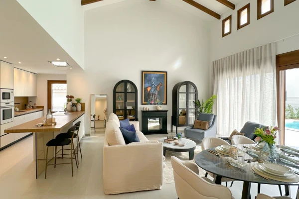 Key Ready 3-Bed 2-Bath Villa Saria with Pool &amp; Garden, Mar Egeo - Gallery Image 11