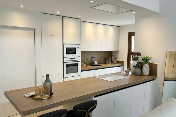 Key Ready 3-Bed 2-Bath Villa Saria with Pool &amp; Garden, Mar Egeo - Gallery Image 12