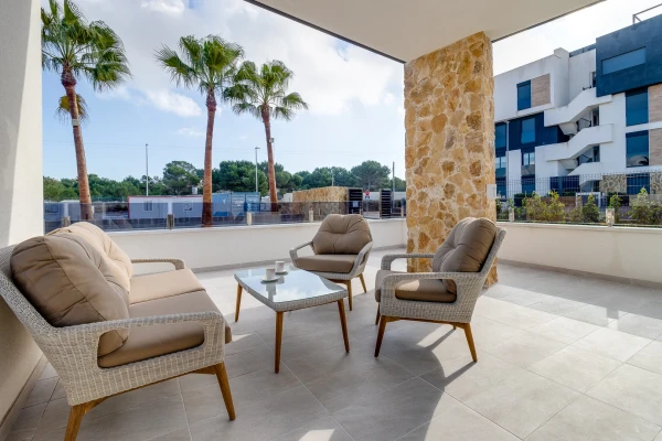 New Build 2 Bed, 2 Bath Apartments with Luxury Amenities in Los Altos - Gallery Image 41