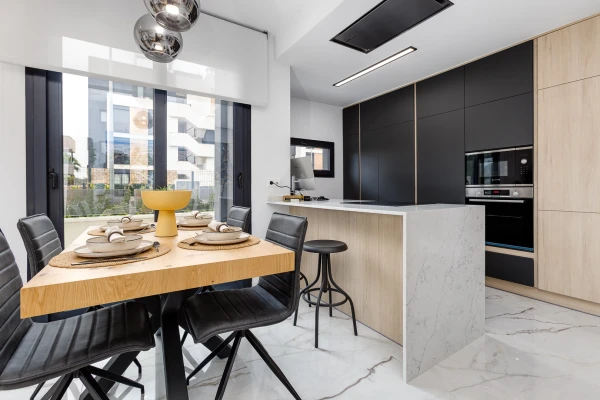 New Build 2 Bed, 2 Bath Apartments with Luxury Amenities in Los Altos - Gallery Image 14