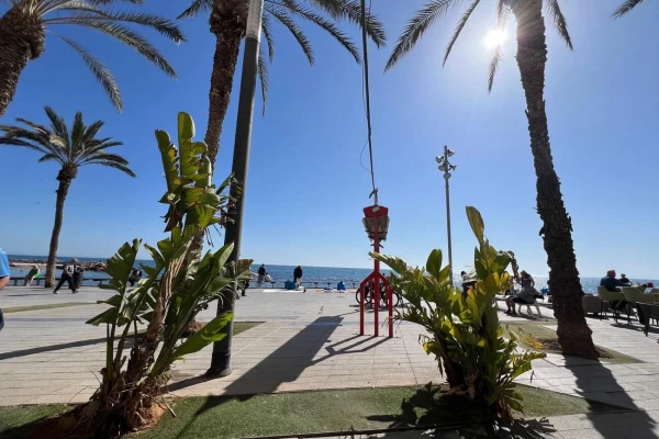 Renovated 3-Bedroom Apartment in Torrevieja | 300m from Beach