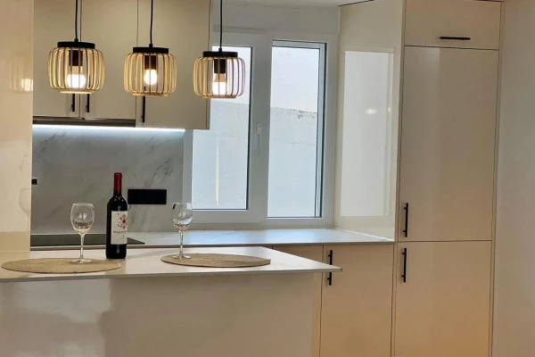 Renovated 3-Bedroom Apartment in Torrevieja | 300m from Beach - Gallery Image 13