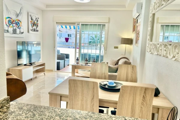 2-Bed Apartment in Torrevieja with communal Rooftop Pool | 1st Floor Near Beach - Gallery Image 5