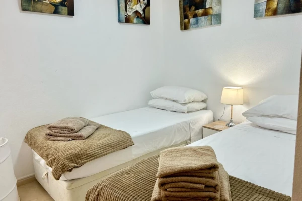 2-Bed Apartment in Torrevieja with communal Rooftop Pool | 1st Floor Near Beach - Gallery Image 11