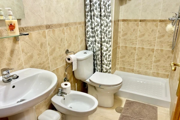 2-Bed Apartment in Torrevieja with communal Rooftop Pool | 1st Floor Near Beach - Gallery Image 12
