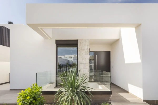 Key Ready Luxury Golf Villa at La Finca - Villa Aruba  - Gallery Image 1