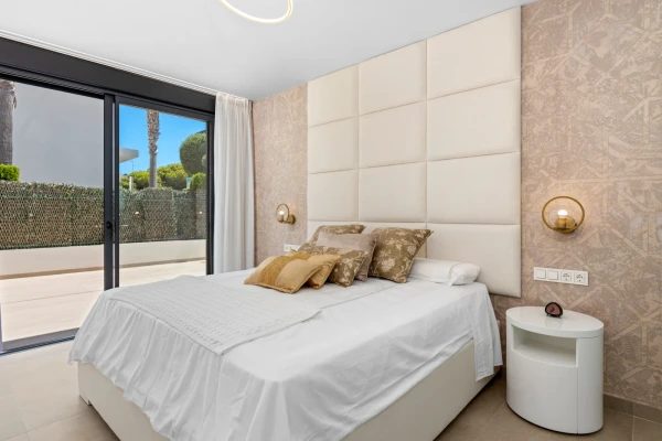 Sophie Model - Deluxe Villas in Dehesa de Campoamor, custom design - Gallery Image 7