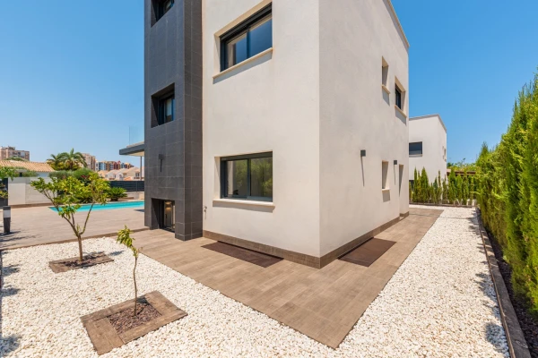 New Build Villa Just 300m from Playa Honda – 3 Bed, 3 Bath, Private Pool - Gallery Image 8