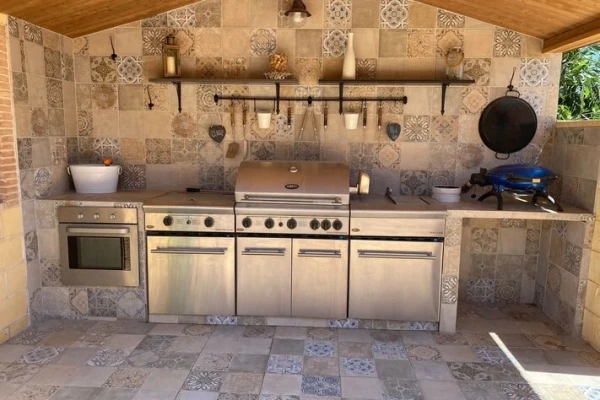 5 Bedroom Country House with Pool &amp; Gym in Albatera  - Gallery Image 8