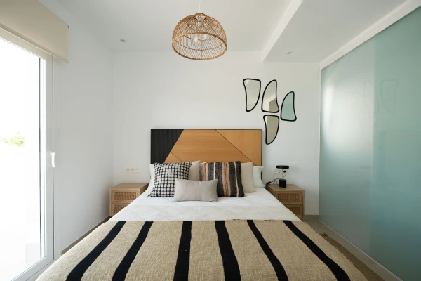 Key Ready 3-Bed 3-Bath Villa with Pool &amp; Solarium in Pilar de la Horadada - Gallery Image 17