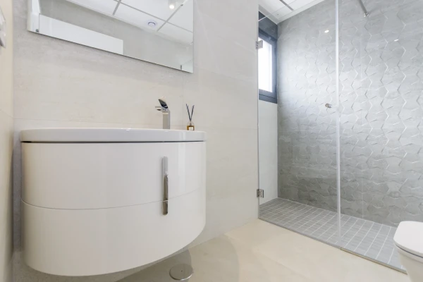 Penelope Model - Elegant 3 Bedroom Villa with Pool, Garden &amp; Solarium - Gallery Image 1