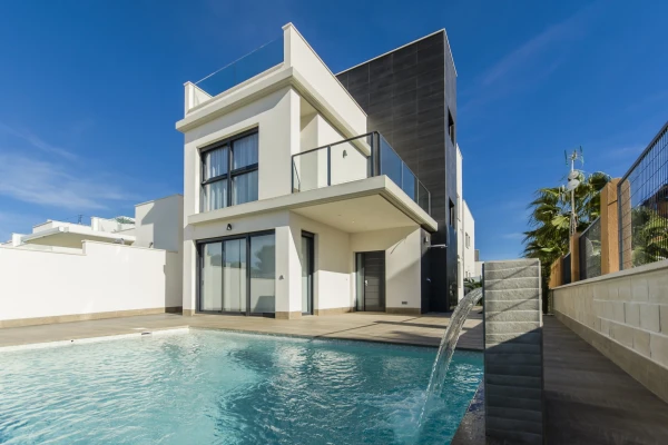 Lea Model - Spacious Modern Villa with Private Pool in San Miguel de Salinas - Gallery Image 3