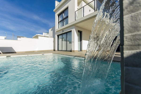 Lea Model - Spacious Modern Villa with Private Pool in San Miguel de Salinas - Gallery Image 2