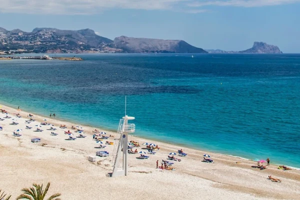 New Luxury 3-Bed Villas in Polop with Sea Views  - Gallery Image 3