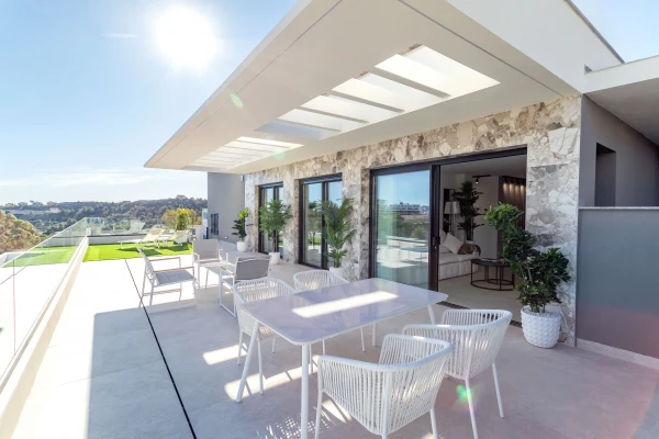 Luxury 2-Bed Bungalows with Sea Views in Finestrat  - Gallery Image 1