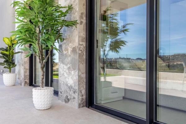 Luxury 2-Bed Bungalows with Sea Views in Finestrat  - Gallery Image 26