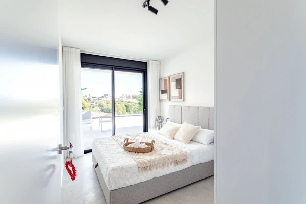 Luxury 2-Bed Bungalows with Sea Views in Finestrat  - Gallery Image 16