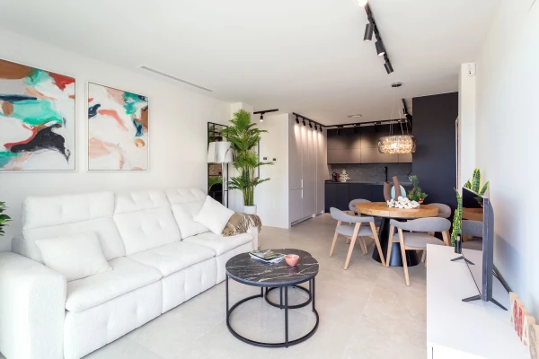Luxury 2-Bed Bungalows with Sea Views in Finestrat  - Gallery Image 5