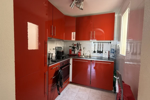 Beautiful 3-Bedroom Apartment with Sunny Terrace in La Zenia - Gallery Image 6