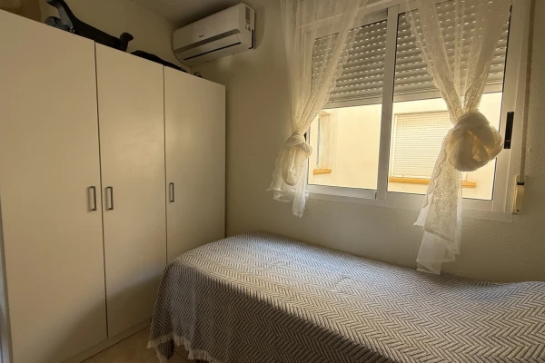 Beautiful 3-Bedroom Apartment with Sunny Terrace in La Zenia - Gallery Image 15