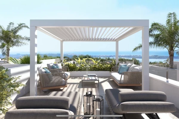 Elegant 3-Bedroom Villa in Quesada with Private Pool &amp; Rooftop Terrace - Gallery Image 8