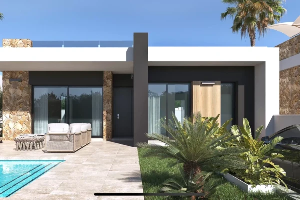 Elegant 3-Bedroom Villa in Quesada with Private Pool &amp; Rooftop Terrace - Gallery Image 1