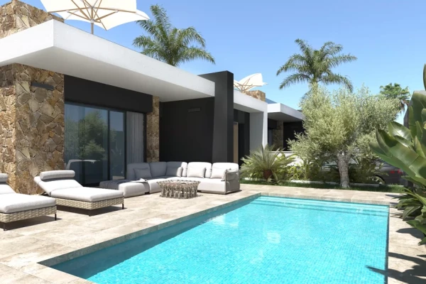 Elegant 3-Bedroom Villa in Quesada with Private Pool &amp; Rooftop Terrace - Gallery Image 11