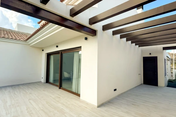 Key Ready 3-Bed 2-Bath Villa Saria with Pool &amp; Garden, Mar Egeo - Gallery Image 3