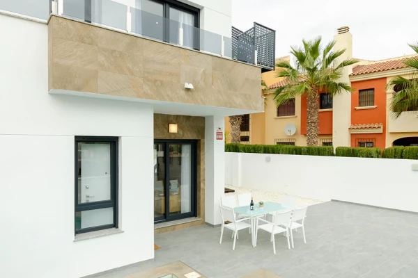 Modern 3-Bed Villa with Pool in Torrevieja  - Gallery Image 15