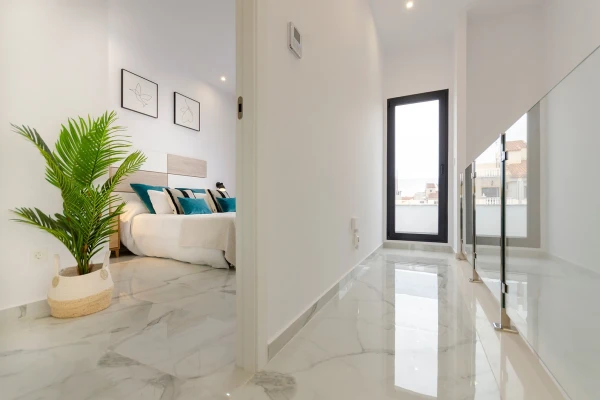 Modern 3-Bed Villa with Pool in Torrevieja  - Gallery Image 27