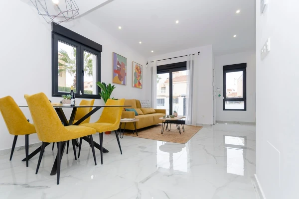 Modern 3-Bed Villa with Pool in Torrevieja  - Gallery Image 5