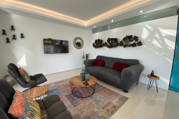 Modern Penthouse with Private Rooftop Solarium &amp; Lagoon Views – Ciudad Quesada - Gallery Image 4