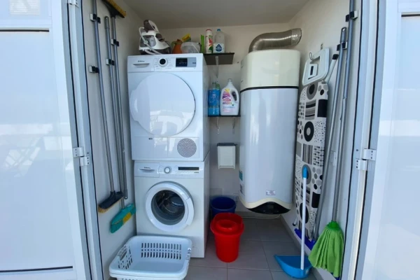 Modern Penthouse with Private Rooftop Solarium &amp; Lagoon Views – Ciudad Quesada - Gallery Image 29