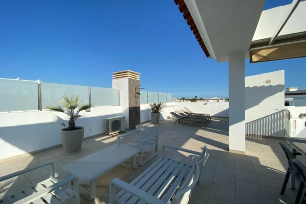 Modern Penthouse with Private Rooftop Solarium &amp; Lagoon Views – Ciudad Quesada - Gallery Image 18