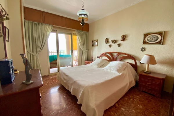 Frontline 3-Bedroom Apartment with Panoramic Sea Views - Playa del Cura, Torrevieja - Gallery Image 21