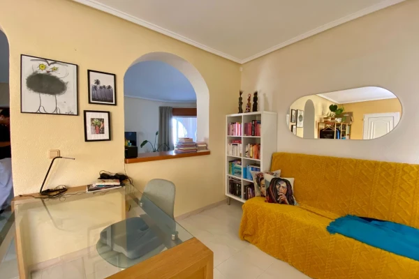 Detached Villa with Guest Chalet, Pool and Garages – 2 Minutes from Quesada Centre - Gallery Image 34